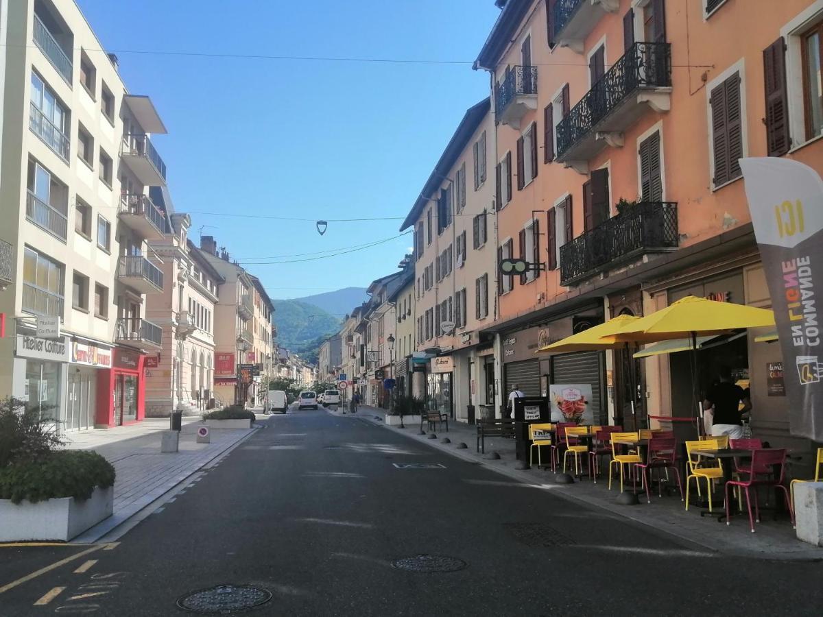Residence Lawawi Pres De La Gare Au Calme Albertville Luaran gambar