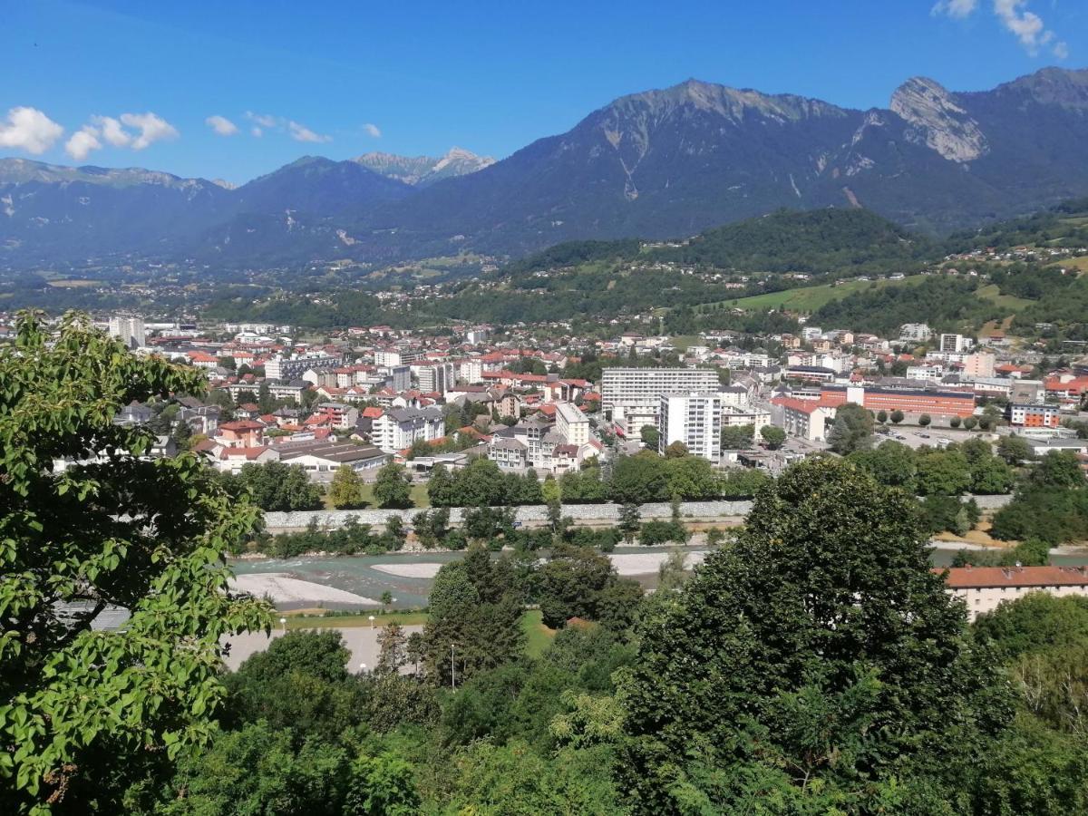 Residence Lawawi Pres De La Gare Au Calme Albertville Luaran gambar
